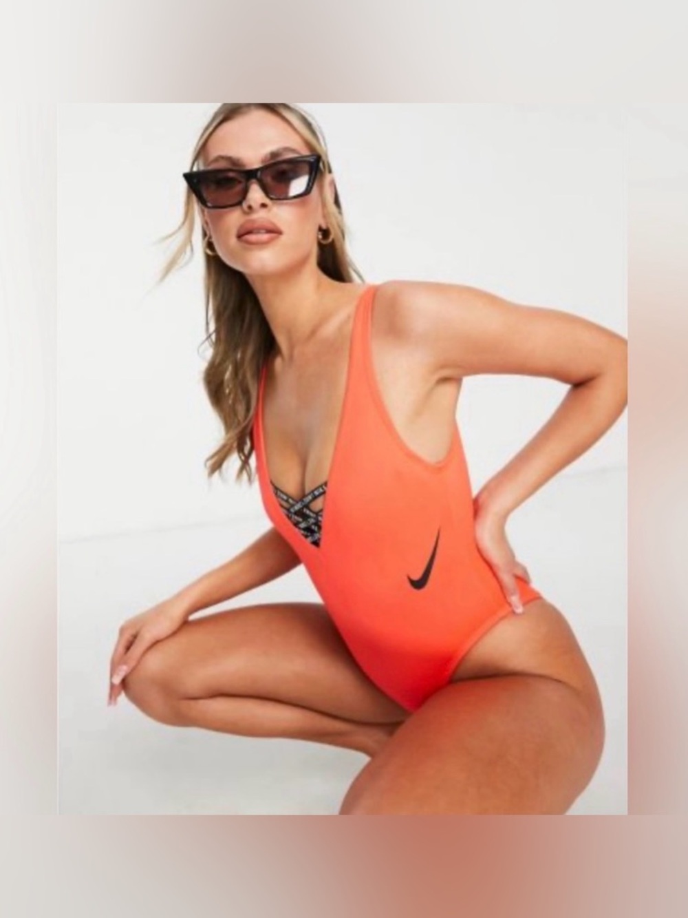 Nike Icon Sneakerkini one piece swimsuit - Picture 4 of 5